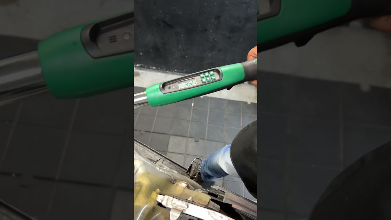 Apriete con torquímetro digital SATA